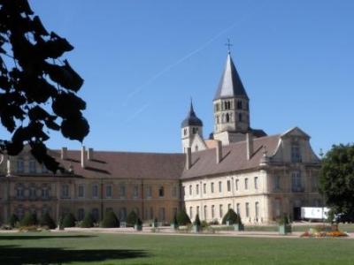 クリュニー修道院(Cluny)　フランス、ブルゴーニュ地方の小さな町めぐり⑦　(2010/9/1)