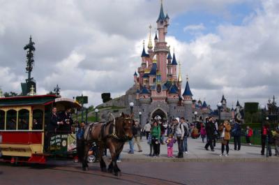 フランス旅行04 ディズニーランドパリに行ってきた ディズニーランド リゾート パリ周辺 フランス の旅行記 ブログ By ジール250さん フォートラベル フランス旅行04 ディズニーランドパリに行ってきた ディズニーランド リゾート パリ周辺 フランス の旅行記 ブログ By ジール250さん フォートラベル