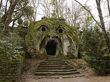 話題のボマルツォ怪物公園 ウンブリア州 イタリア の旅行記 ブログ By Nasubonさん フォートラベル