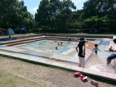 16 08 さいたま市 三橋総合公園のじゃぶじゃぶ池で水遊び 大宮 埼玉県 の旅行記 ブログ By いーこんさん フォートラベル