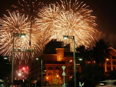 17年夏休み 第39回浦安市花火大会 空に 海に 光輝く 浦安花火 東京ディズニー セレブレーションホテル Discover 越しに 家族３人で 東京ディズニーリゾート 千葉県 の旅行記 ブログ By 働きマンさん フォートラベル