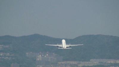 動画 千里川土手で 空港から離陸する飛行機を撮影 伊丹空港 豊中 大阪 の旅行記 ブログ By Hn11さん フォートラベル 動画 千里川土手で 空港から離陸する飛行機を撮影 伊丹空港 豊中 大阪 の旅行記 ブログ By Hn11さん フォートラベル