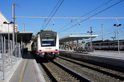 スペイン鉄道の旅 お正月のバルセロナとマヨルカ島（その６ フランサ駅からシッチェス、ビラノバを経てローマ遺跡のタラゴナへ）