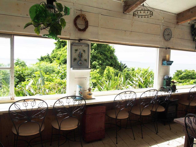 とことんくつろげる 居心地のよい沖縄のおしゃれなカフェ9選 トラベルマガジン