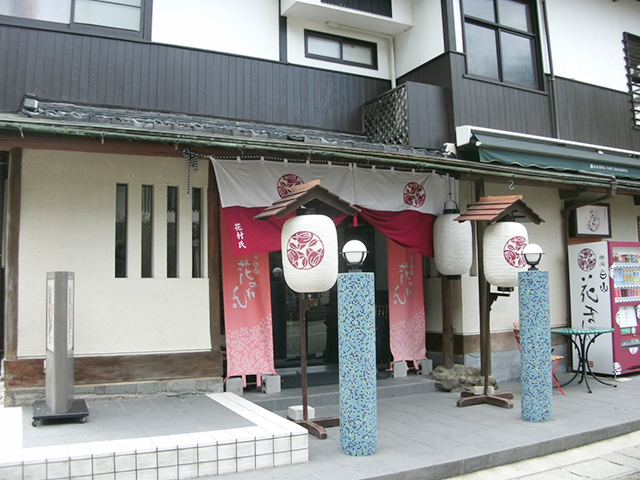 城崎温泉 温泉街の歩き方観光ガイド おすすめ温泉旅館も紹介 トラベルマガジン