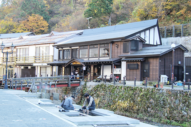 銀山温泉のおすすめ温泉旅館と観光ガイド 大正レトロな温泉街の楽しみ方 トラベルマガジン