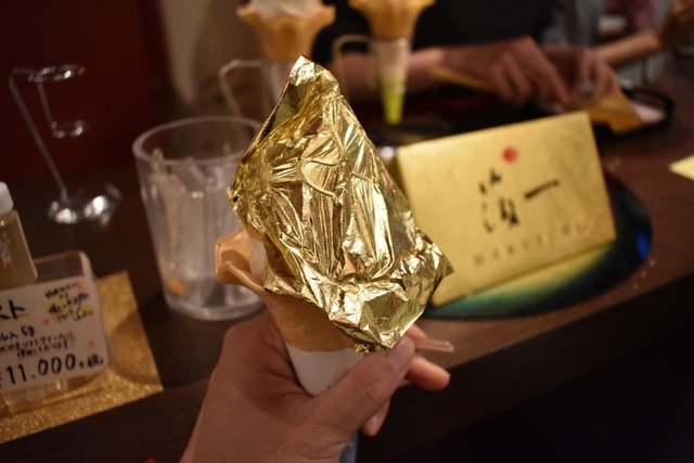 お菓子 金箔 伝統工芸 魅力あふれる金沢のおすすめお土産13選 トラベルマガジン