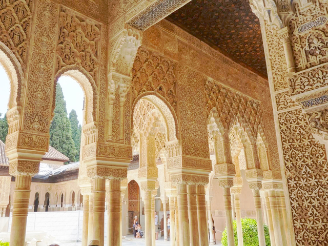 世界遺産 スペイン グラナダ アルハンブラ宮殿 歴史や見どころなど トラベルマガジン