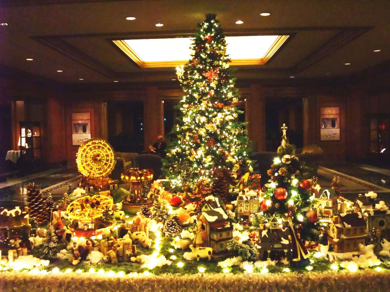 ステキな一夜を 東京 横浜でクリスマスツリーが美しいホテル10選 トラベルマガジン