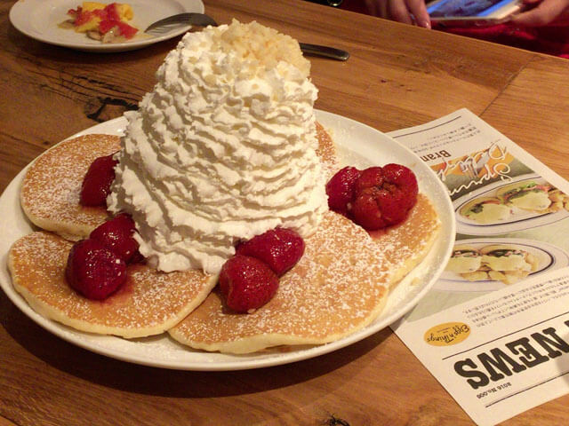 パンケーキ カウコーヒー 東京進出 ハワイ発祥のレストラン トラベルマガジン